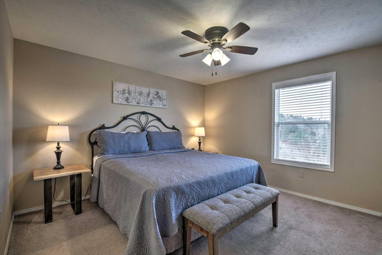 Branson Escape With Shared Pool, 5 Mi To Lake! Экстерьер фото